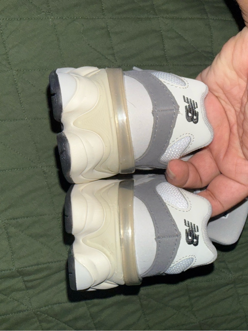New Balance 9060 size 2 - Picture 5 of 6